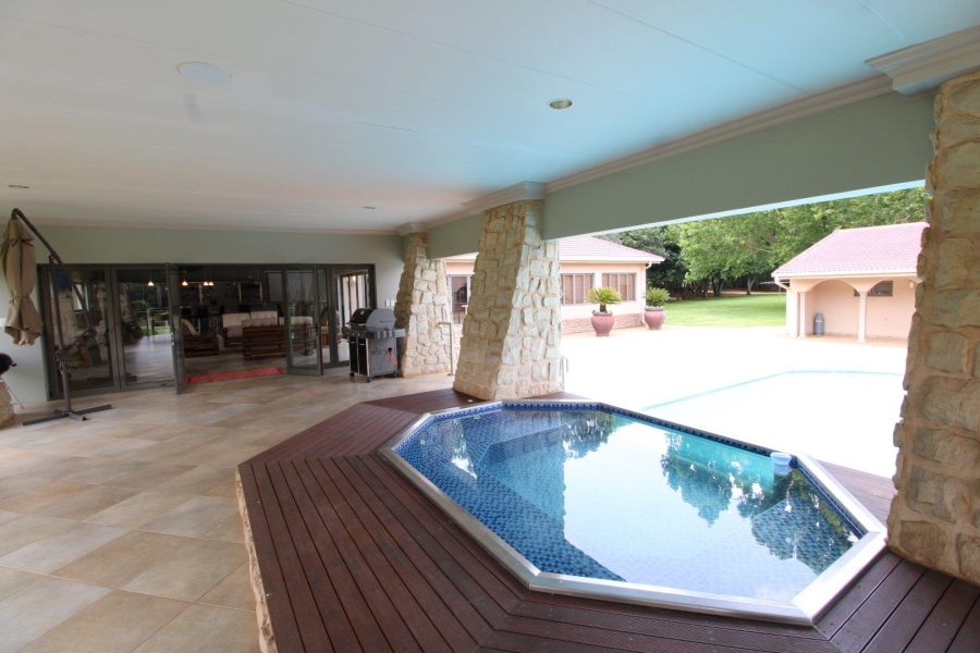 11 Bedroom Property for Sale in Van Der Hoff Park North West